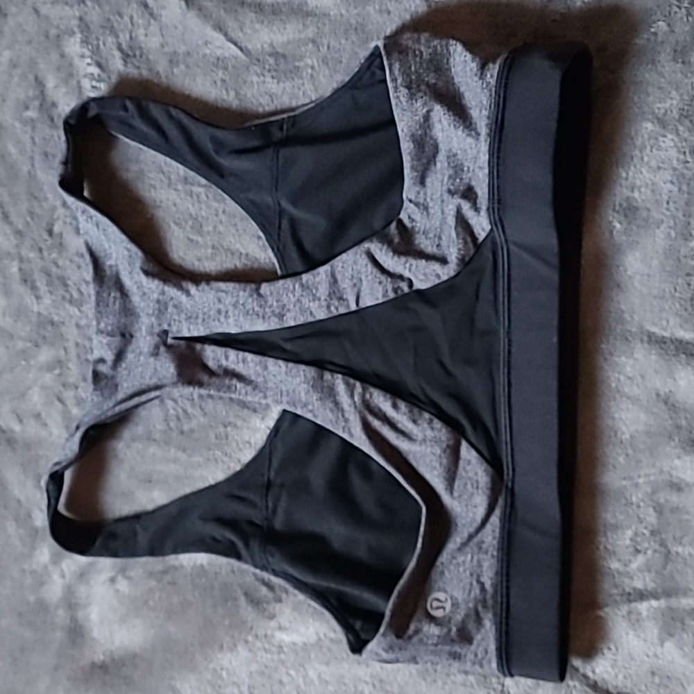 Lululemon bra - Picture 2 of 3
